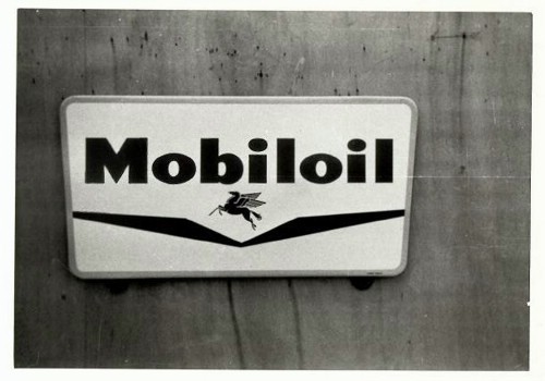 mobiloil.jpg