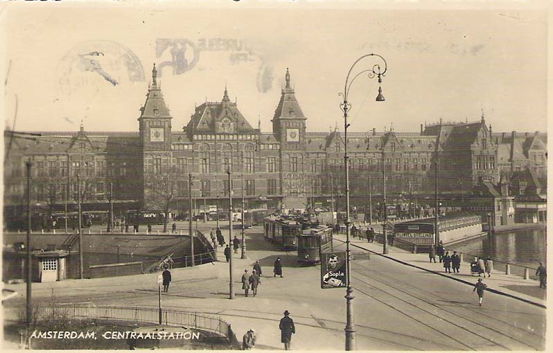 amsterdam_centraalstation.jpg