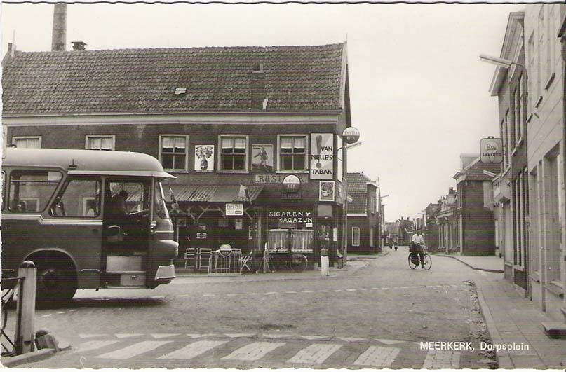 meerkerk_dorpsplein.jpg